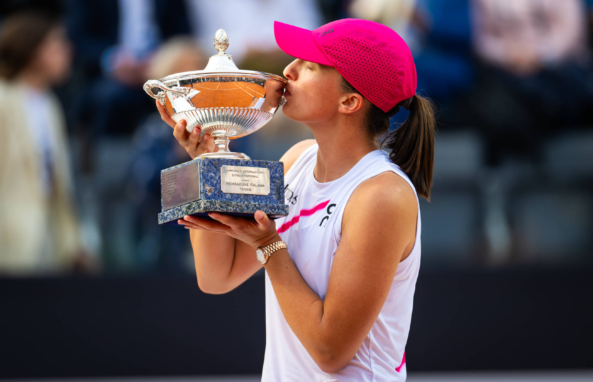 科维托娃迎来五赛季出色发挥,IG观众热烈欢呼!(科维托娃比赛视频) 科维托娃迎来五赛季出色发挥,IG观众热烈欢呼!(科维托娃比赛视频)