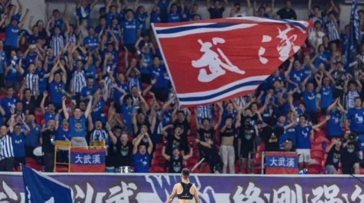 武汉三镇下赛季引进大牌归化锋霸